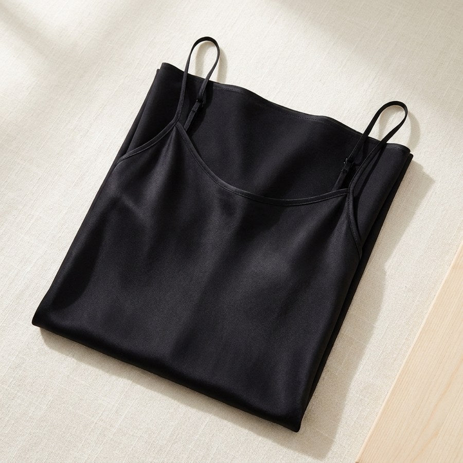 Nuisette mini en soie de mûrier 19 momme - coloris Noir | StudioSoie