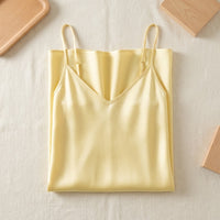 Robe Longue en Soie de Mûrier 21 Momme — Col V Bretelles Réglables 17 Coloris Femme - coloris jaune-pale | StudioSoie