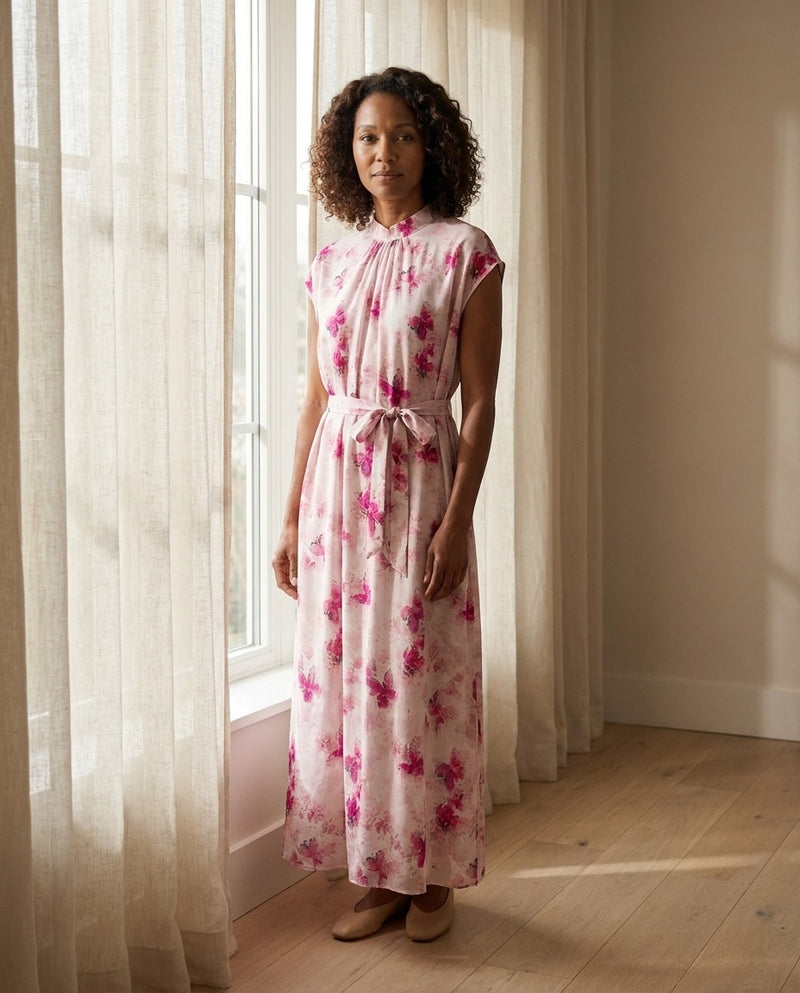 Robe Longue en Soie de Mûrier — Col Officier Ceinturée Fleurs de Cerisier Femme