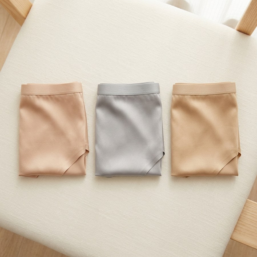 Lot de 3 culottes en soie de mûrier taille basse femme - coloris Trio · Nude, Argent, Beige | StudioSoie