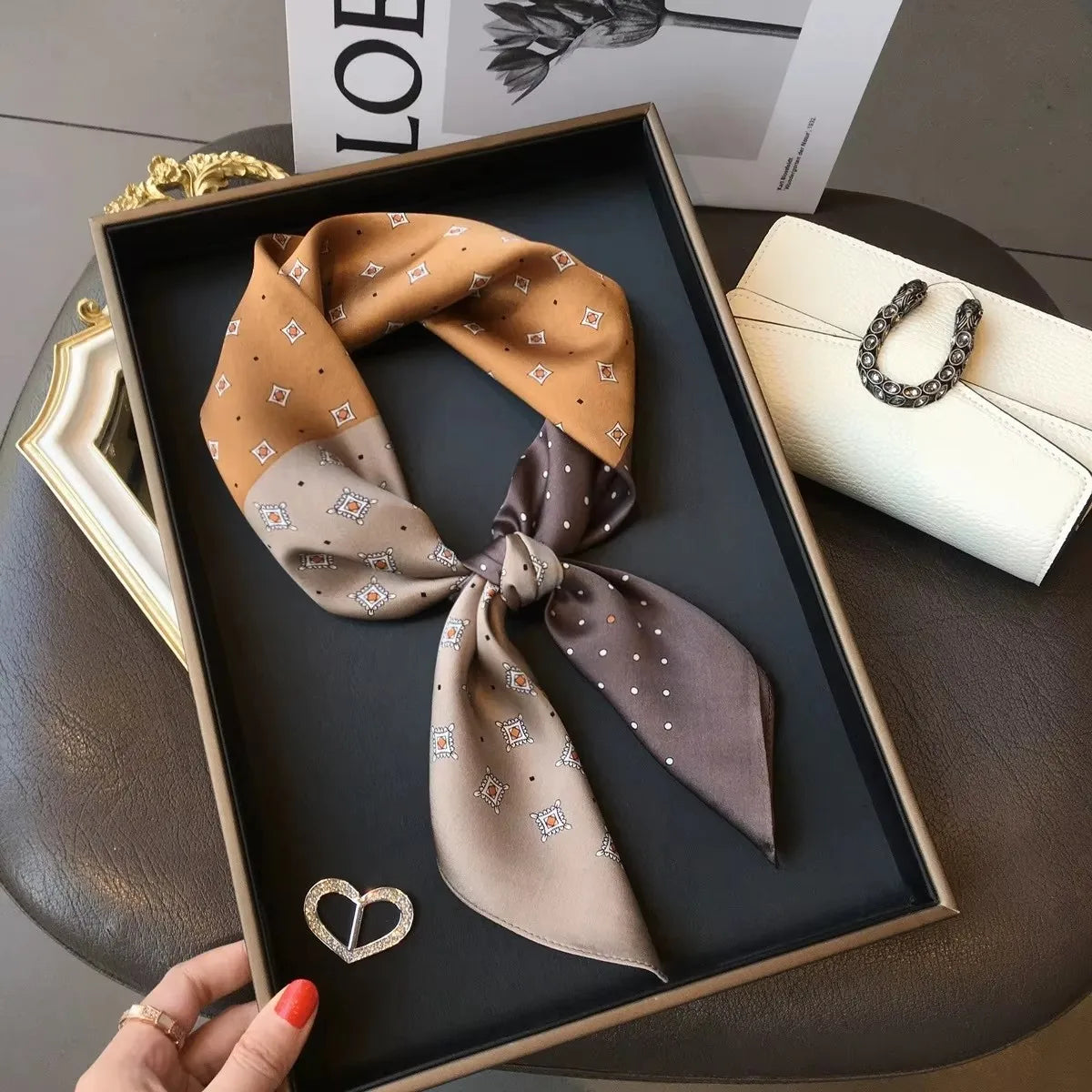 Foulard Carré en Soie Naturelle 65 cm - Accessoire Luxe 100% Soie de Mûrier - StudioSoie