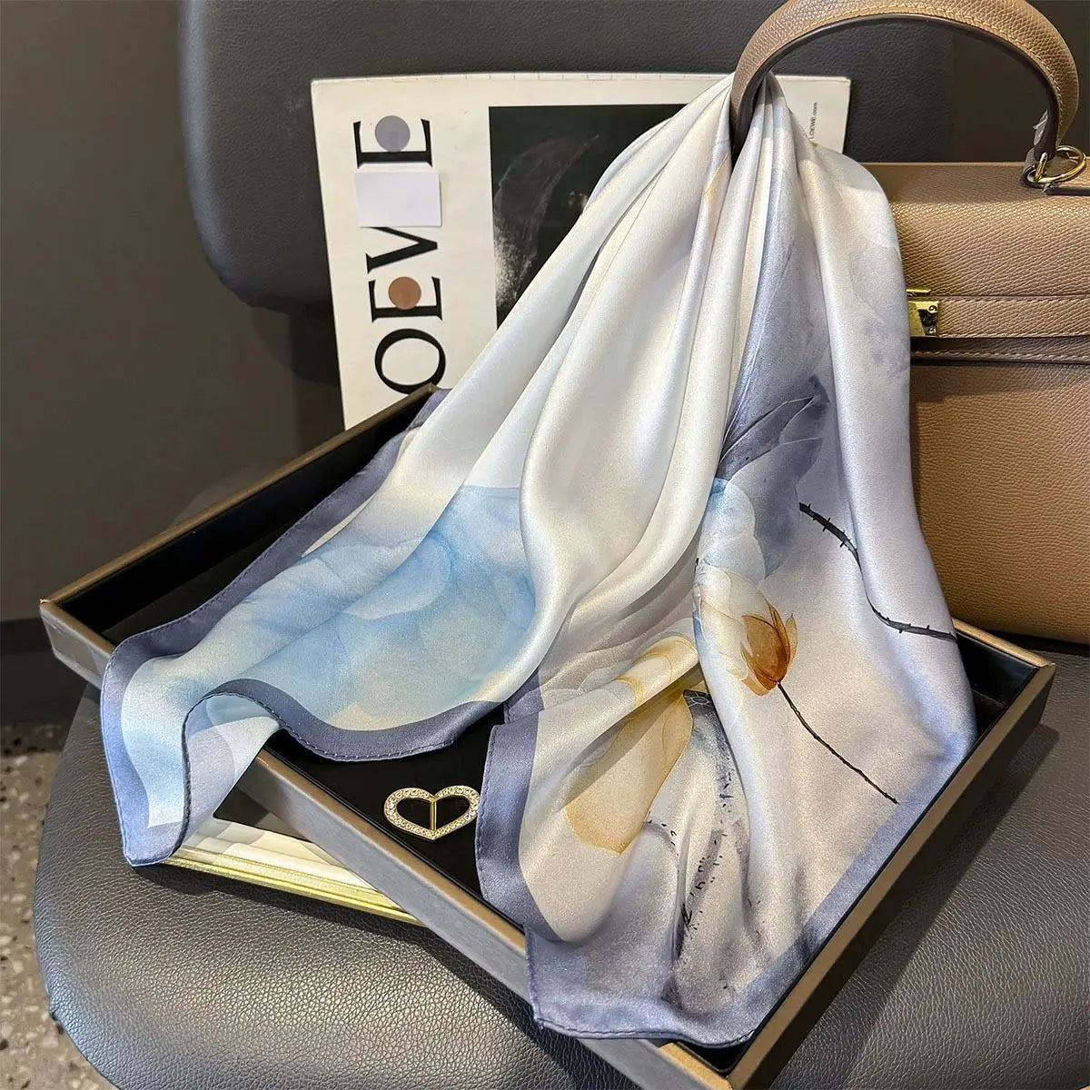 Foulard Carré en Soie Naturelle 65 cm - Accessoire Luxe 100% Soie de Mûrier