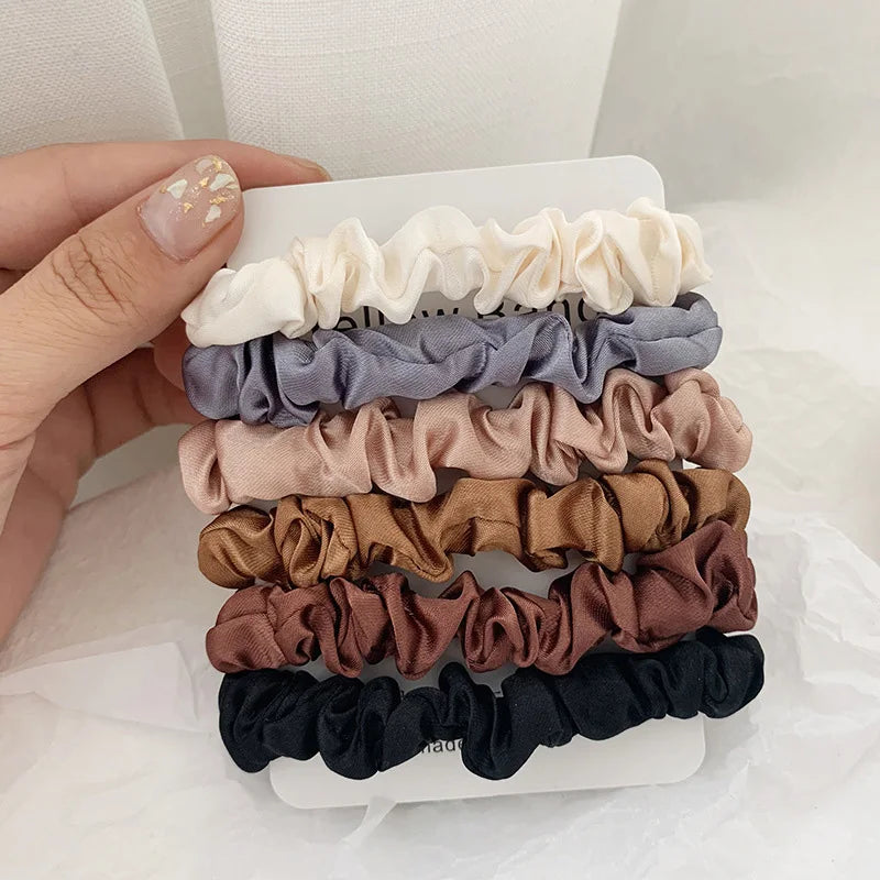 Confezione da 6 scrunchies in raso