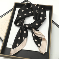 Foulard en Satin de Soie Luxueux - StudioSoie