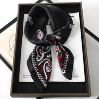 Foulard en Satin de Soie Luxueux - StudioSoie