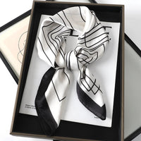 Foulard en Satin de Soie Luxueux - StudioSoie