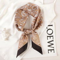 Foulard en Satin de Soie Luxueux - StudioSoie