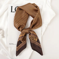 Foulard en Satin de Soie Luxueux - StudioSoie