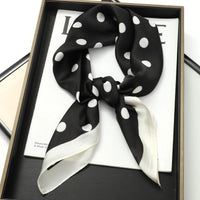 Foulard en Satin de Soie Luxueux - StudioSoie