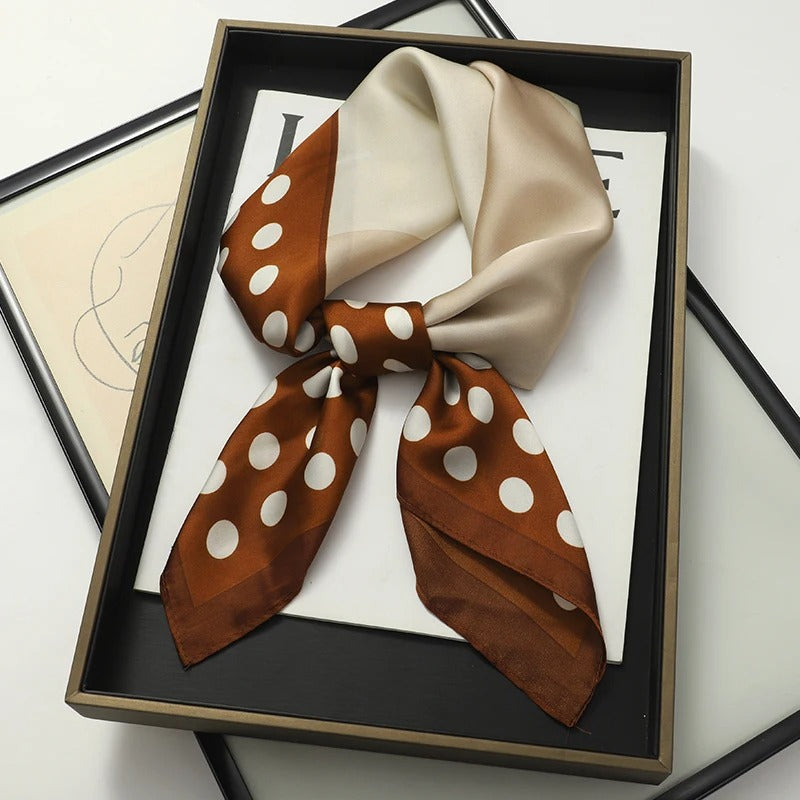 Foulard en Satin de Soie Luxueux - StudioSoie