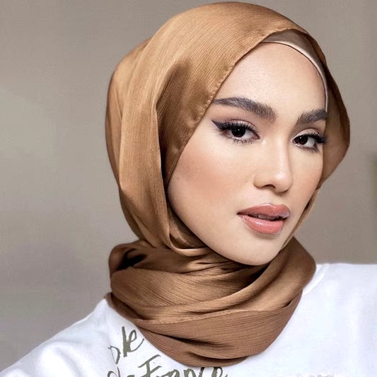 Hijab de cetim sedoso