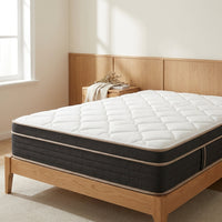 Matelas 7 zones 25 cm, dessus matelassé et bordure anthracite, vue 3/4 - StudioSoie