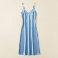 Robe caraco en soie de mûrier 21 momme bleu ciel - StudioSoie