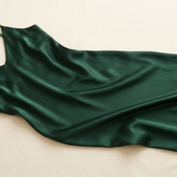 Robe caraco en soie de mûrier 21 momme vert foncé - StudioSoie